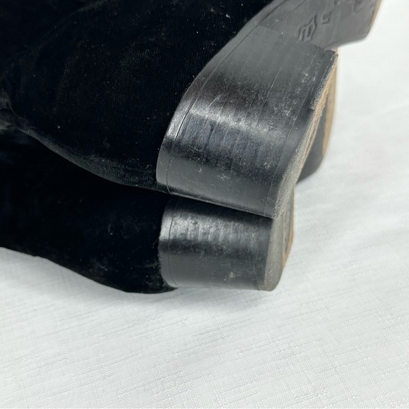 Joie Women’s size 3 7/ 7 Fenella Black Velvet Ankle Boots Booties - Picture 13 of 17